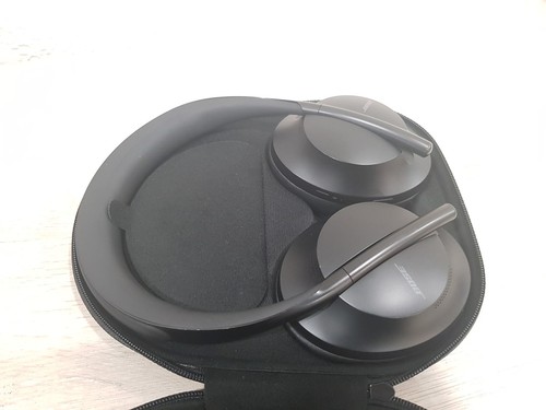 Bose Noise Cancelling 700 Over-Ear Wireless Headphones NC700 Black 794297-0100 - Picture 10 of 19