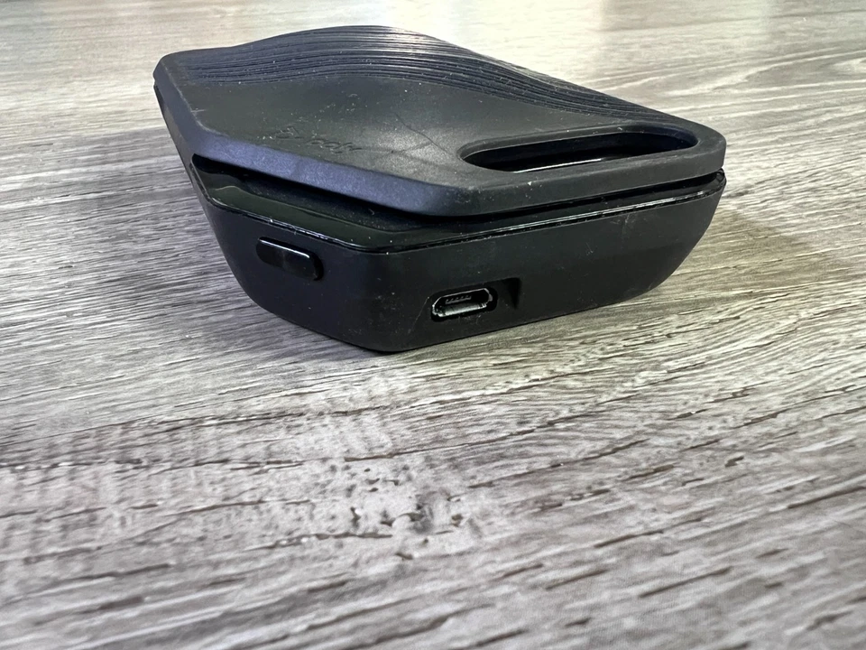 Plantronics Poly Voyager 5200 UC Bluetooth Headset - Image 3 of 4