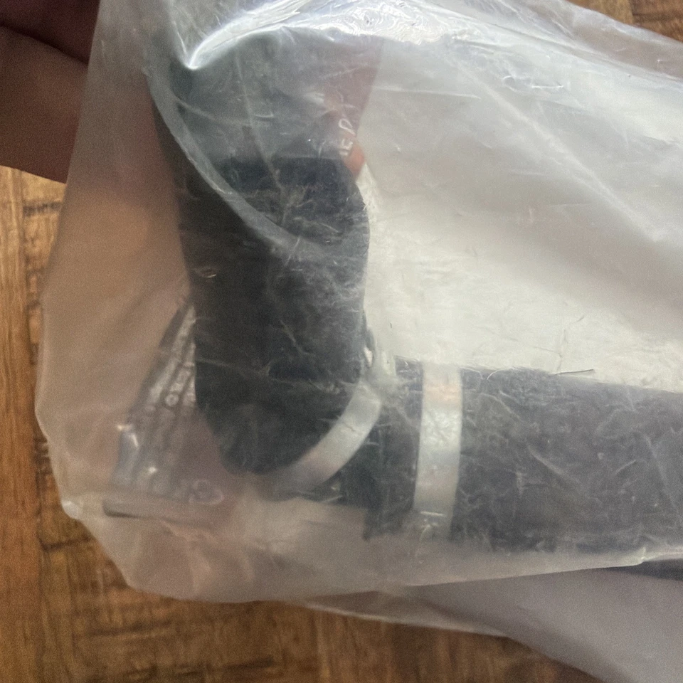 NEW Motorcraft PCV Valve Hose Kit EK-114 Ford E-350 E-450 6.0L Diesel 2004-2010 - Image 4 of 4