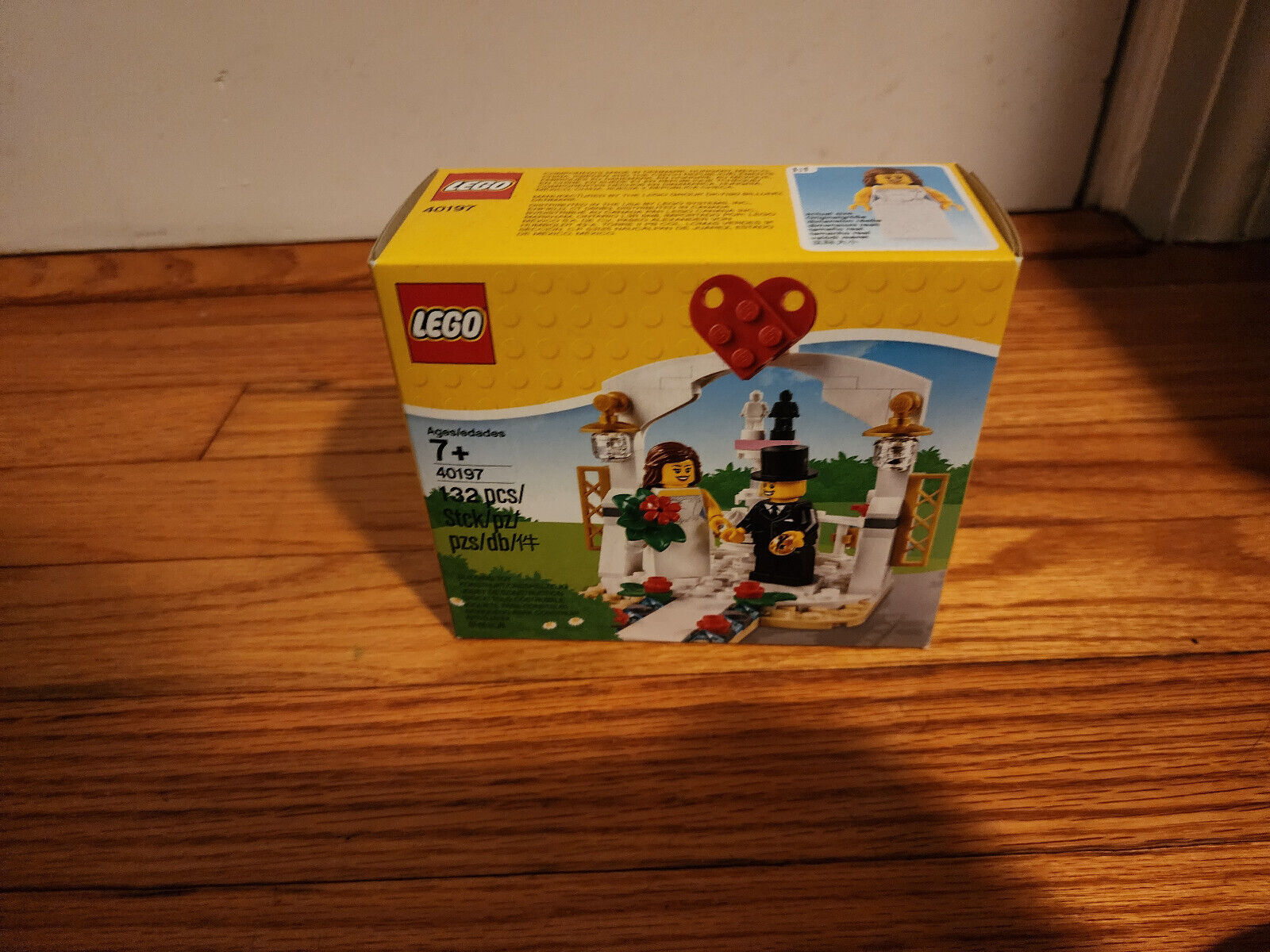 LEGO 40197 Wedding Mini Figs Figures Bride Groom Cake Table Set NEW SEALED 