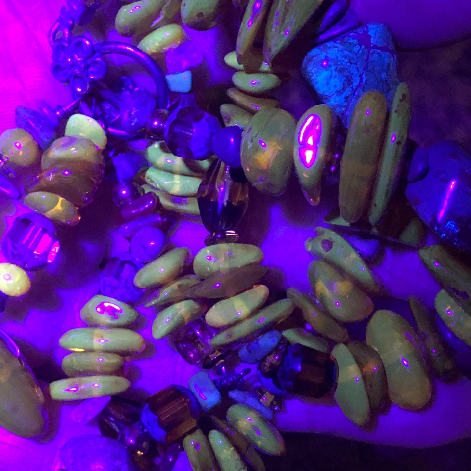 Collar con palanca frontal de ámbar báltico, turquesa Royston, vidrio de plata de ley Foto 3 de 4