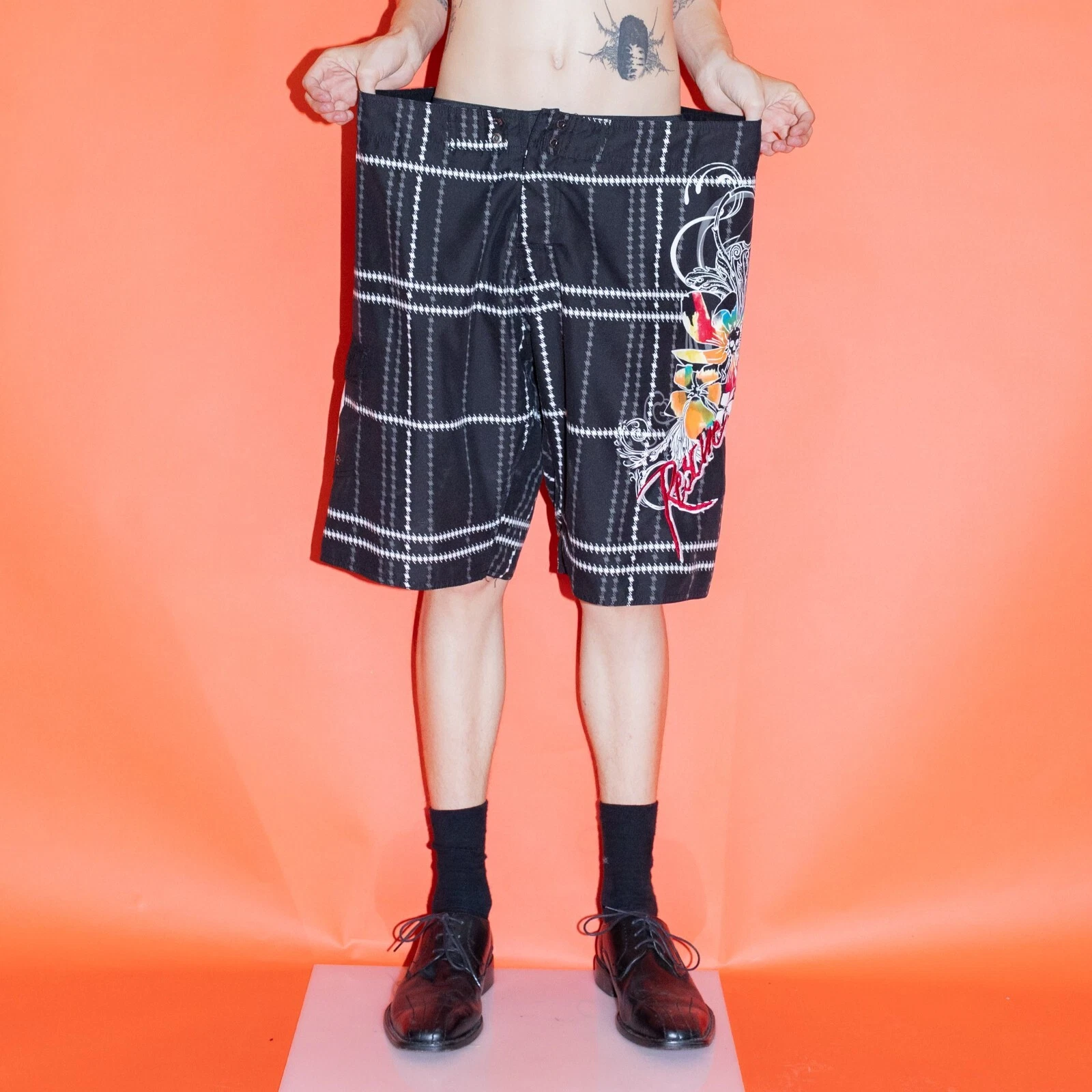 Vintage Y2K RSQ plaid skull&flowers boardshorts in black / white