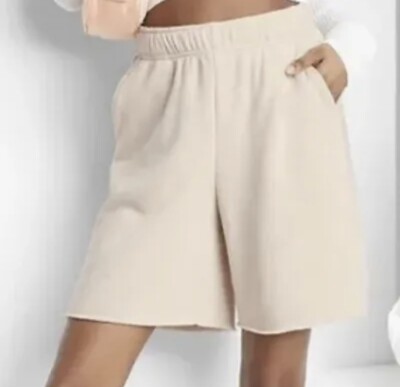 Wild Fable Stretch Shorts XXL Cream/toupe  Easy On stretch Bermuda shorts