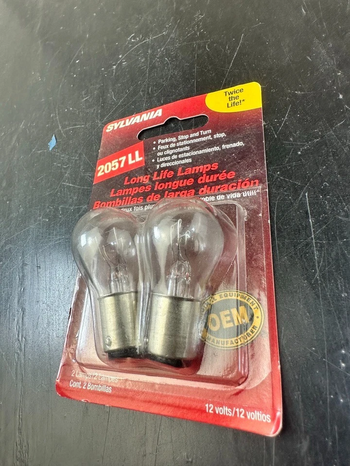 Sylvania Long Life - Paquete de 2 - 2057LL Bombilla Freno Cola Marcador Lateral Girar Foto 2 de 4