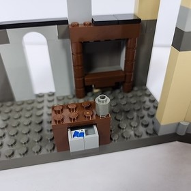 (Incomplete) LEGO 4709 Harry Potter: Hogwarts Castle Assembled Set