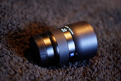 Zeiss Touit 32mm F 1.8 Planar T * Objektiv Sony E Plus Haube Kappen & UV