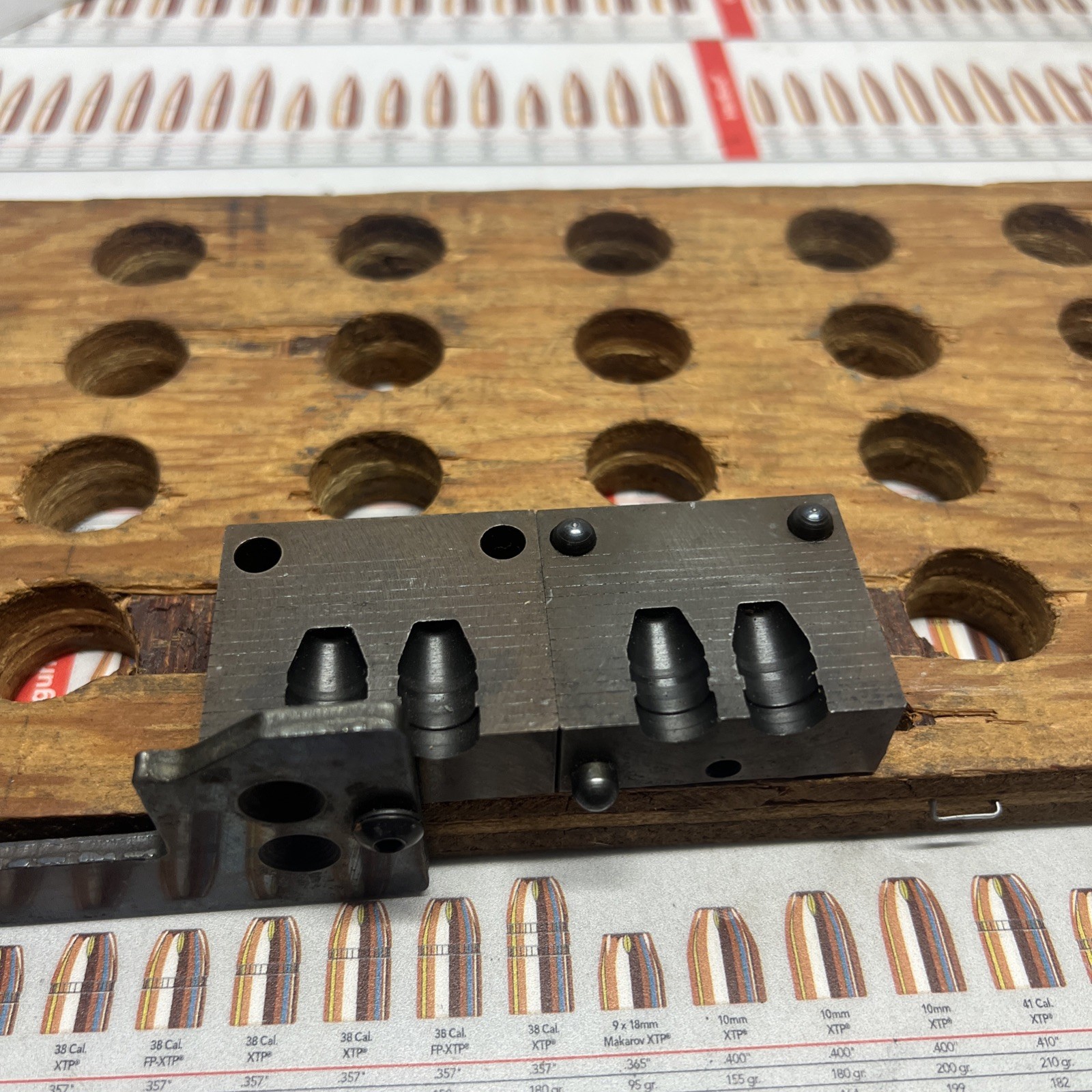 SAECO #415  F6F. 41 REMINGTON CALIBER 220 GR TWO -CAVITY  BULLET MOULD