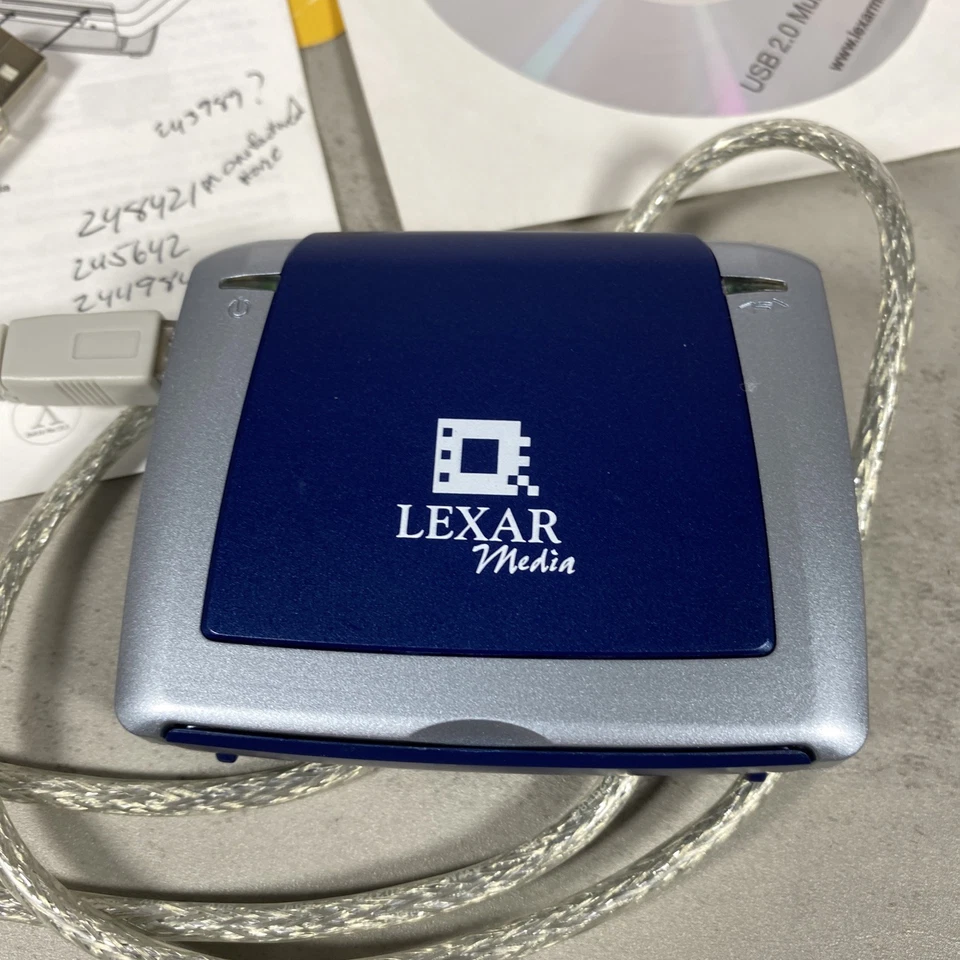 Lexar Media RW018 USB 2.0 High Speed Convenient Size Multi-Card Reader - Image 2 of 4