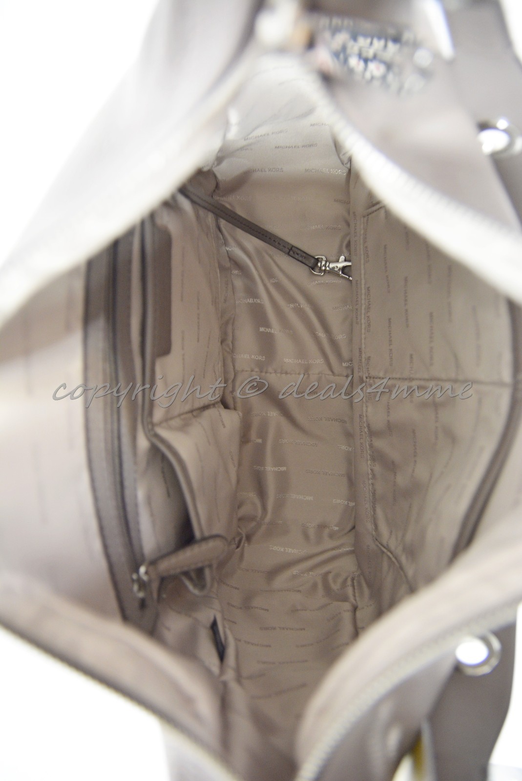 NWT Michael Kors Raven Large Leather Shoulder bag/Hobo in Cinder Grey