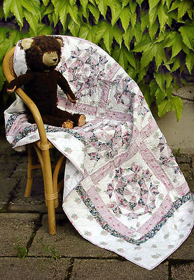 Romantischer Kinder Quilt, Krabbeldecke,  100 x 150, Handarbeit!