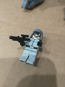 Lego 7657 Star Wars AT-ST 100% Complete w/ Minifigure, Manual & Box (Damaged)