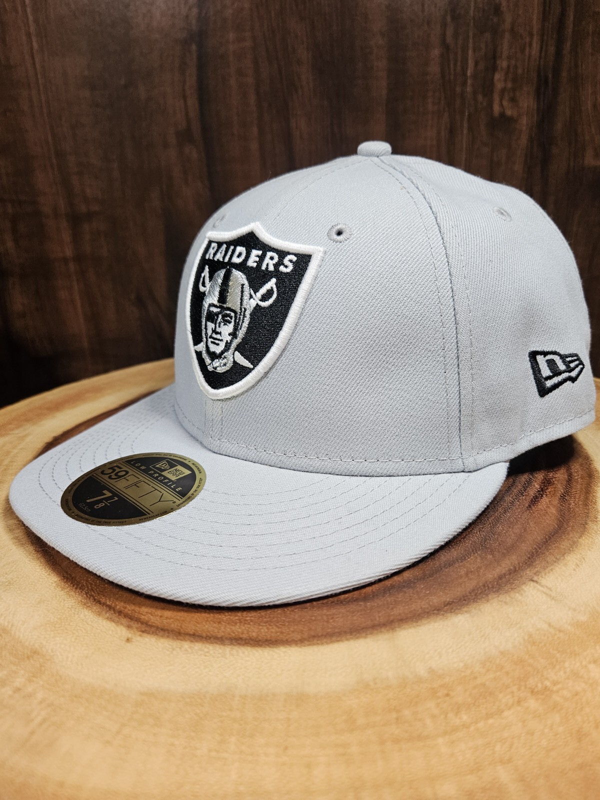 Las Vegas Raiders New Era 59Fifty Fitted Cap Size 7 7/8 NFL Team Logo