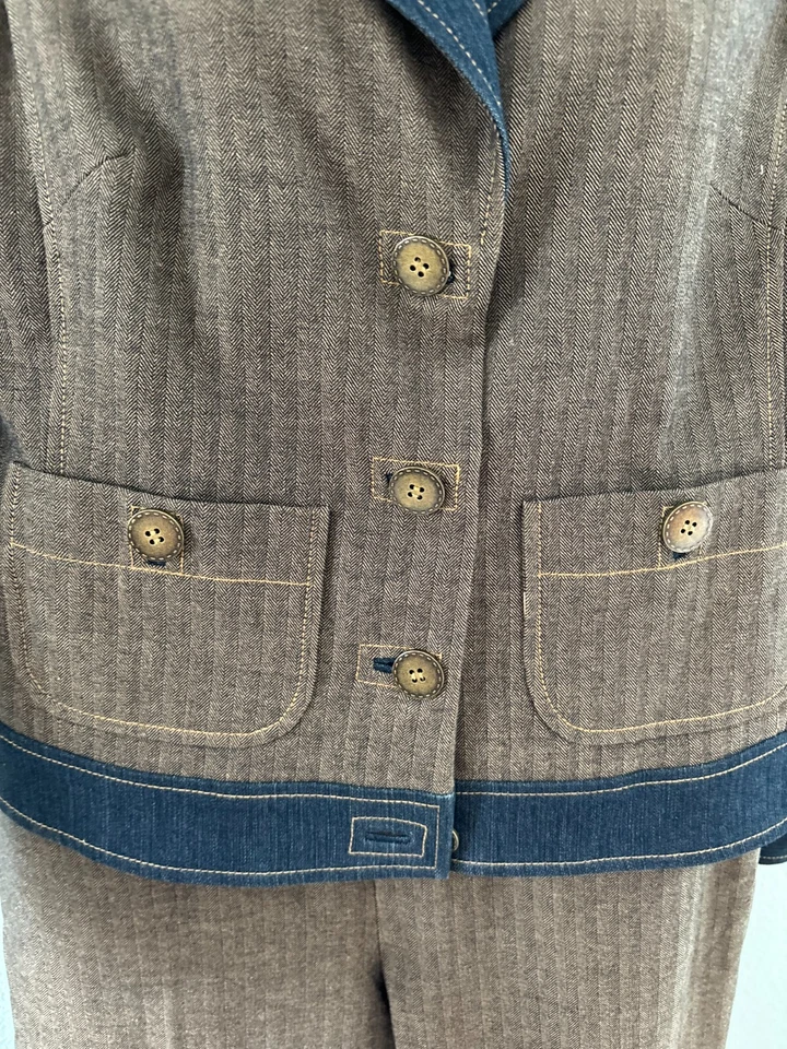 Traje pantalón Doncaster Sport para mujer marrón y negro a rayas con chaqueta talla 8 Foto 4 de 4