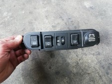Chrysler PT Cruiser Schalterleiste LWR Schalter Heckscheibenheizung TRAC OFF 12V