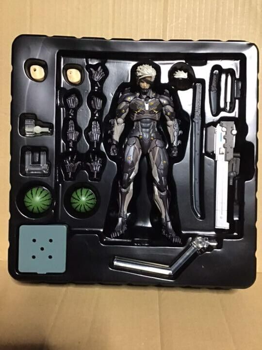 Kaiyodo Revoltech Yamaguchi 140EX Metal Gear Rising Revengeance Raiden –  Lavits Figure