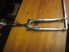 28"  SLT 870 Federgabel,  25,2mm, 195mm Schaft,  10cm breit m. Bremse und Vorbau