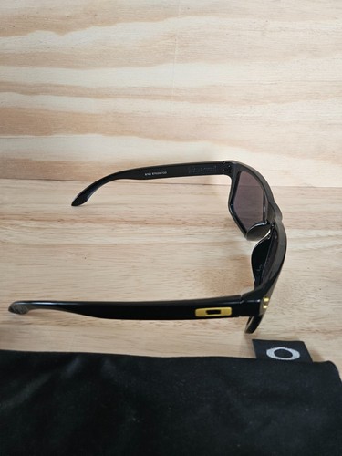 Oakley Holbrook polarized sunglasses men