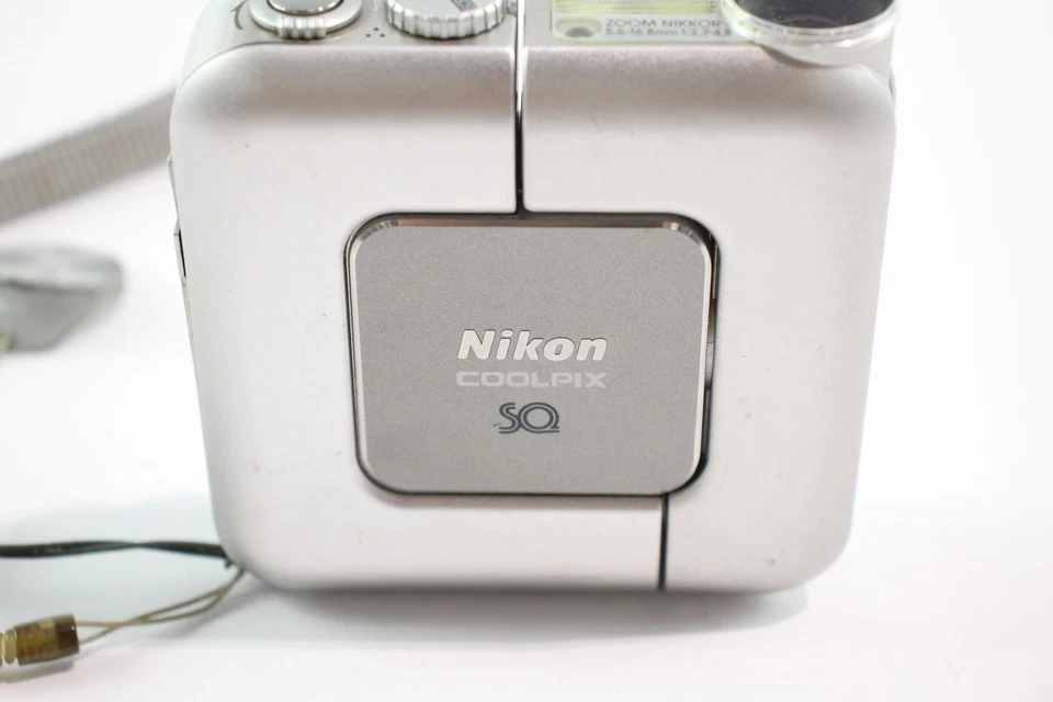 Nikon Coolpix SQ Digital Compact Camera Working w/ Nikkor Zoom Lens - Image 4 of 4