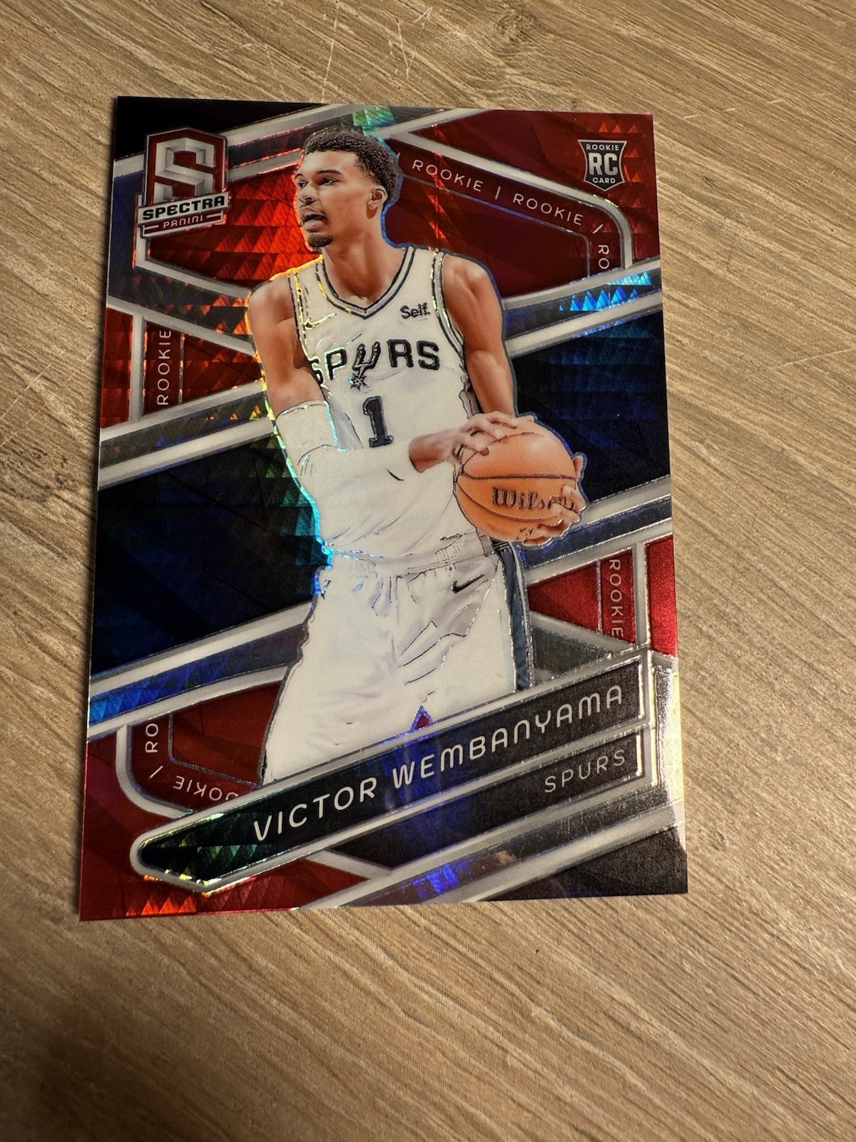 2023-24 Spectra Victor Wembanyama RC International Red Rookie #137 Spurs