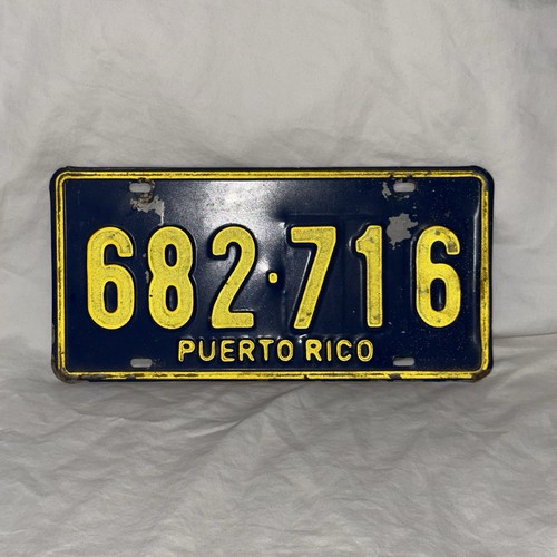 Puerto Rico license plate # 682 - 716 Blue & Yellow