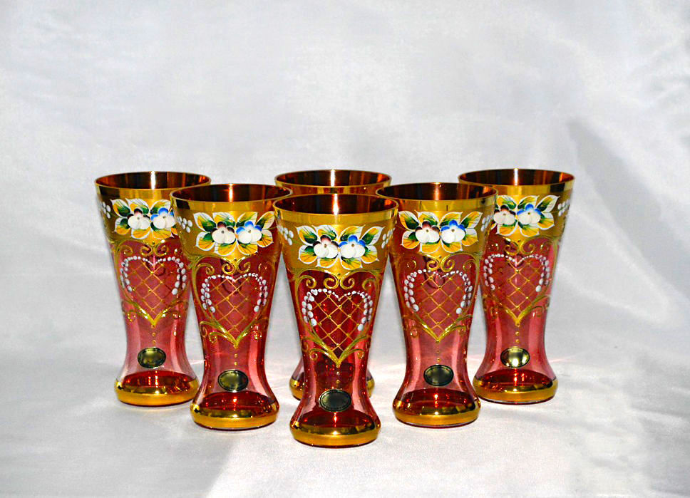 Karaffe Gläser, Bohemia, Handarbeit, Handbemalt, Farbe RosaGold, Blumendekor