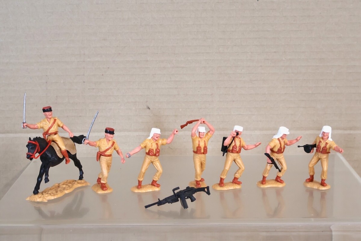 2 Figurines Timpo Toys Vintage - Guerriers Arabes Bédouins Sur Chameaux - Collection