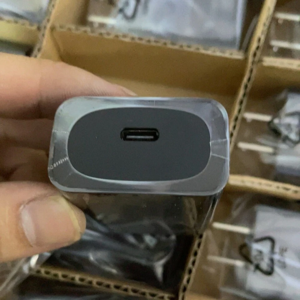 Adaptador Cargador Rápido Original HUAWEI 18W USB C a C para Teléfono Universal Foto 4 de 4