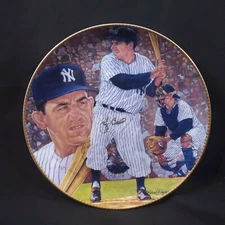 Vintage Yogi Berra Gartlan AUTOGRAPHED Commemorative Plate-Number 249 of 10,000!