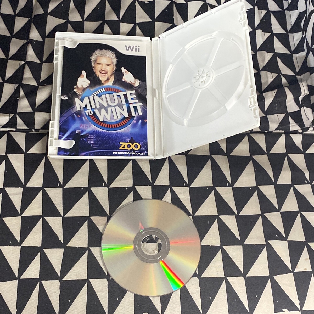 Minute To Win It : Guy Fieri (Nintendo Wii, 2010) Complete With