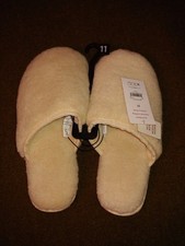 Women's Fluffy Wool Slippers NWT Secret Treasures Size 11
