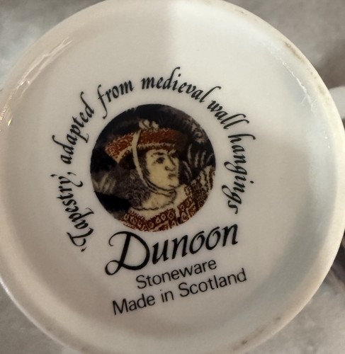 Dunoon Stoneware Coffee Mug Tea Cup Medieval Tapestry Scotland Set Of 2 - Picture 13 of 14