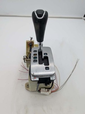 02-05 Hyundai Sonata Automatic Transmission Shift Gear Shifter Knob Assembly