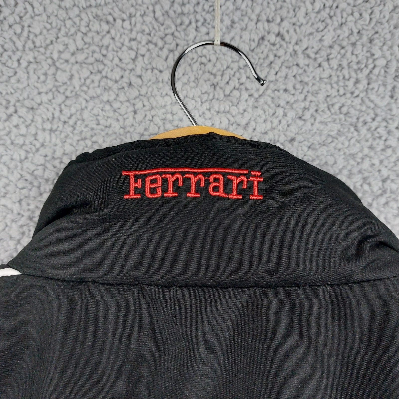 Vintage Scuderia Ferrari Mens Size XL F1 Racing Jacket Bomber Quilted Shell - product detail image 15
