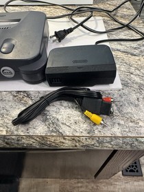 Nintendo 64 N64 Console Bundle 2 Controllers Untested Powers On