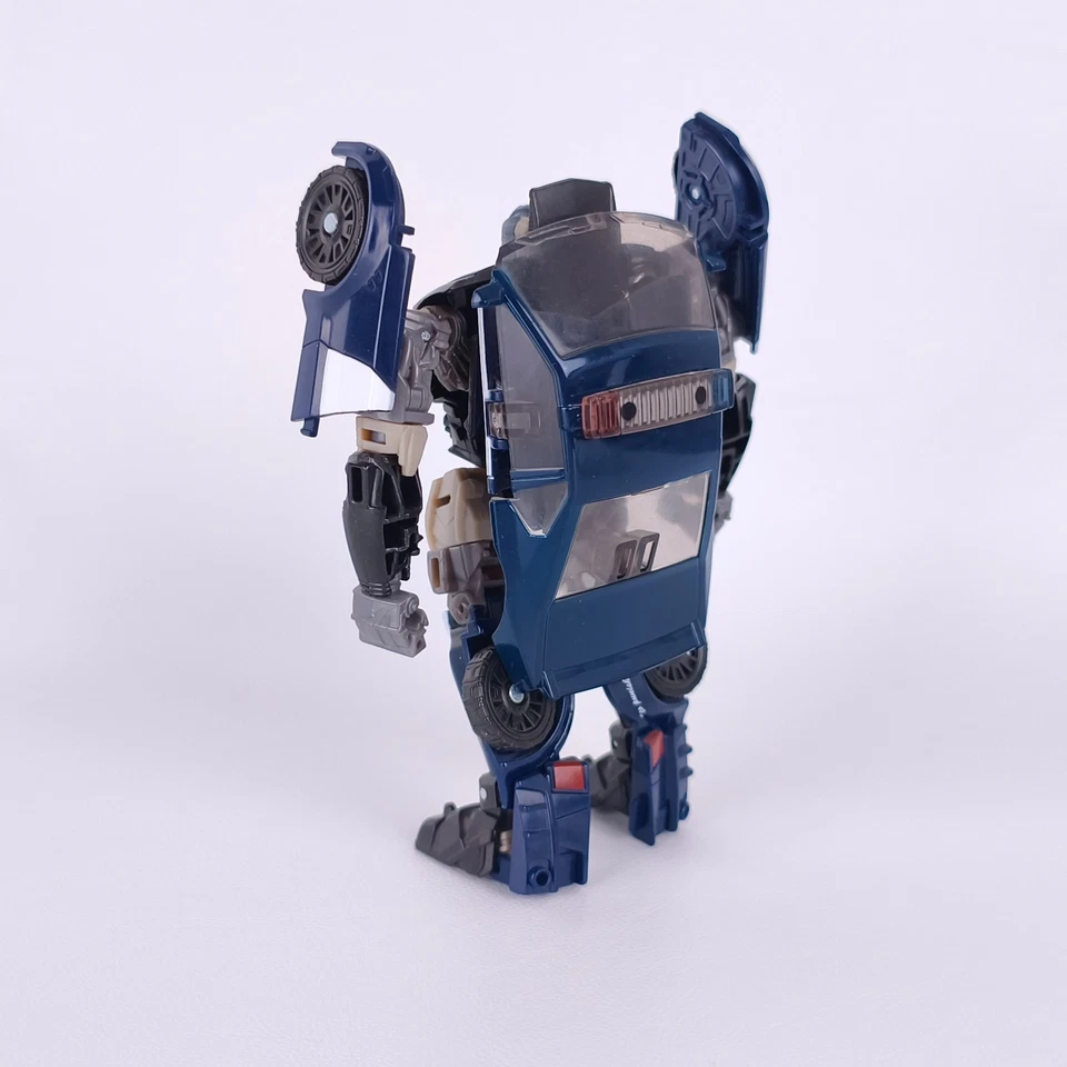 Transformers Barricade Complete TLK Deluxe Class The Last Knight Foto 3 de 4