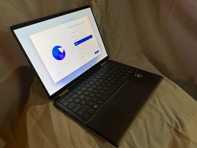 HP Spectre x360 14 i7 12th Gen 16GB RAM 1TB SSD   READ - Screen/Digitizer Issue
