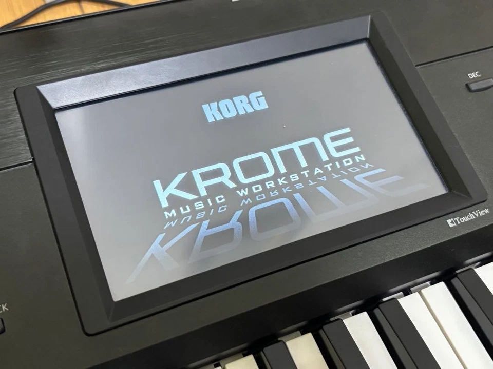Korg Krome 73 Workstation Synthesizer 73-Key Keyboard Used from Japan - Image 3 of 4