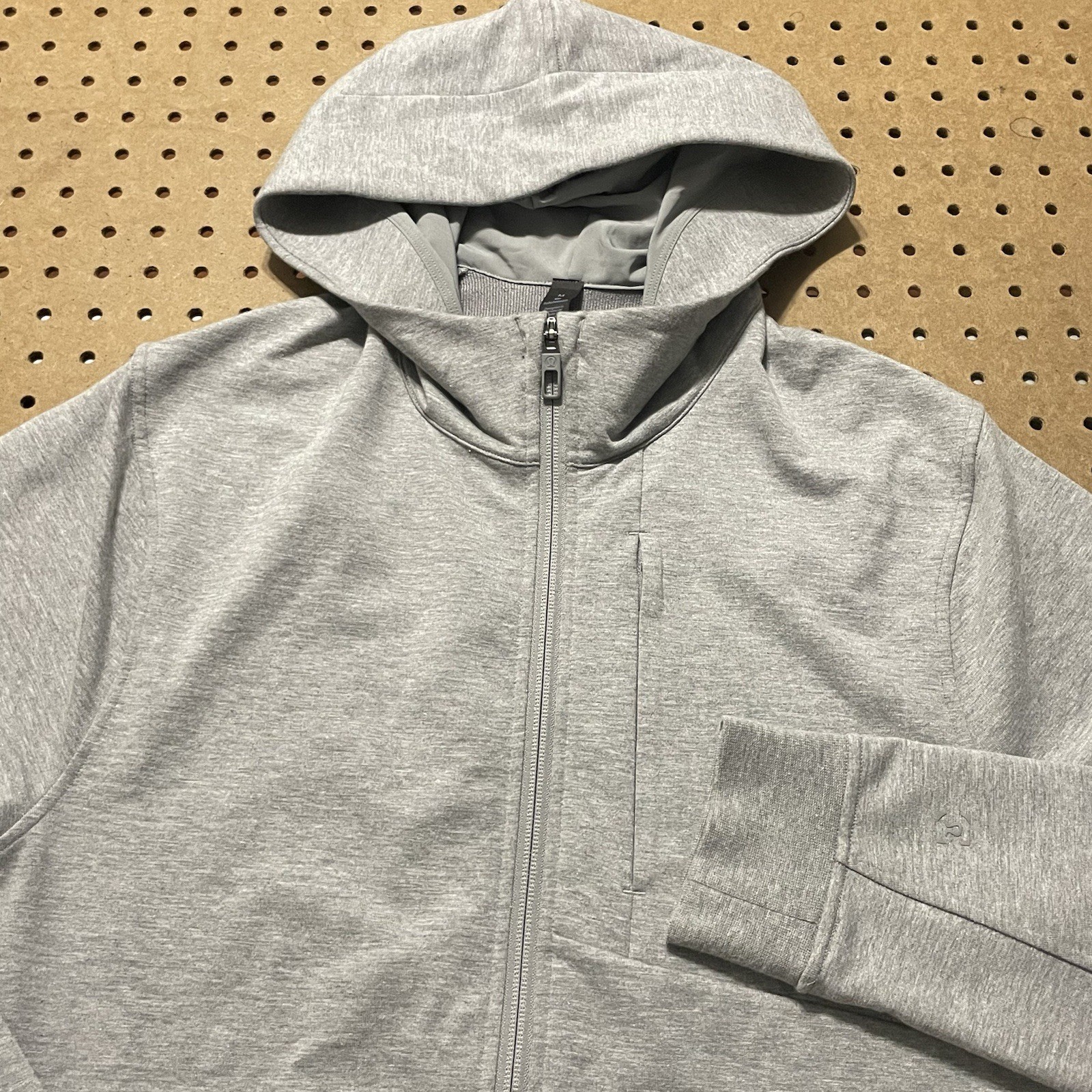 NWOT Lululemon Define Jacket Womens Medium Gray Hooded Full Zip Logo Pockets image 5