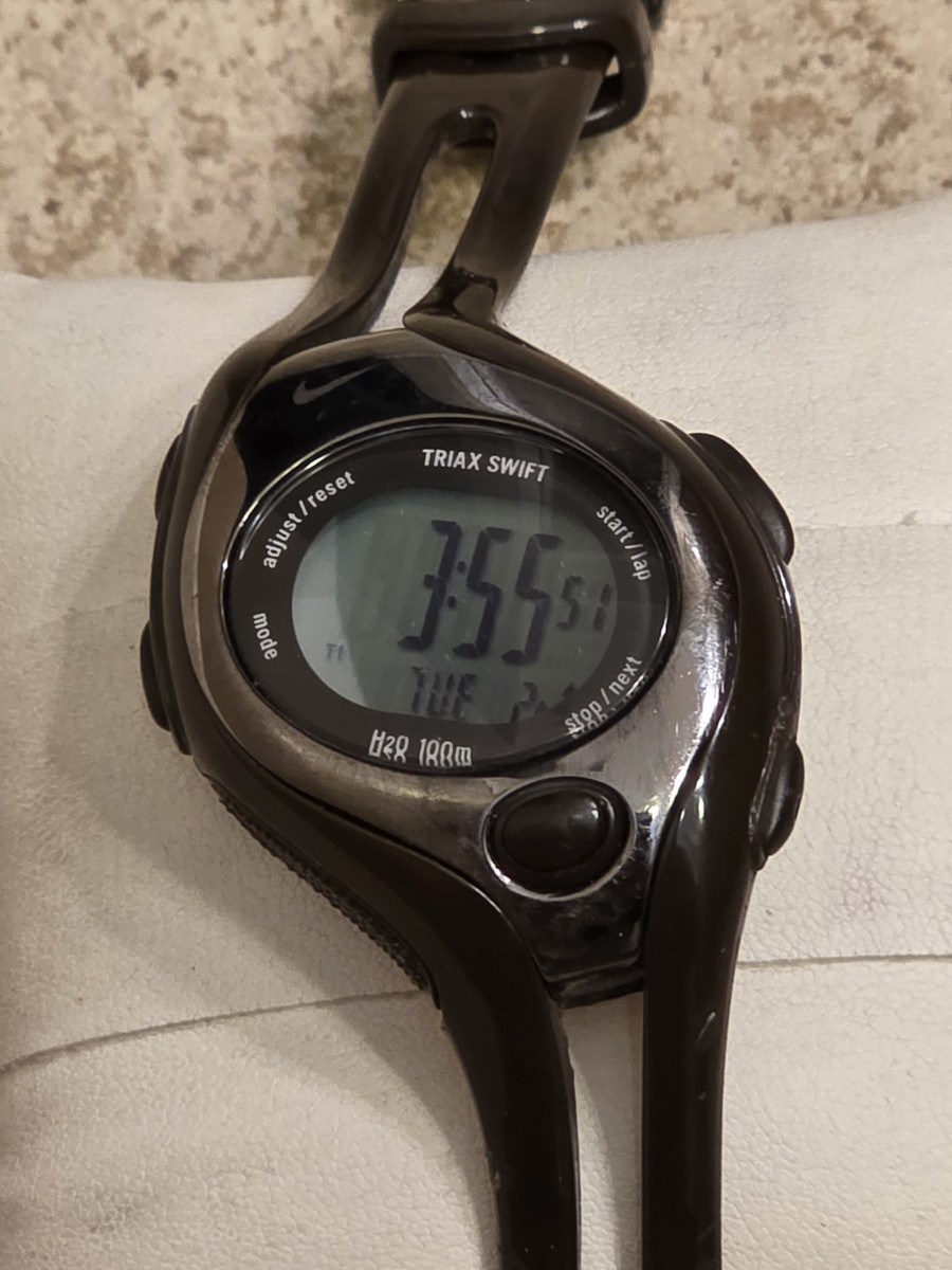 NIKE TRIAX SWIFT クォーツ 腕時計 メンズ 黒 ブラック s-l1200.jpg