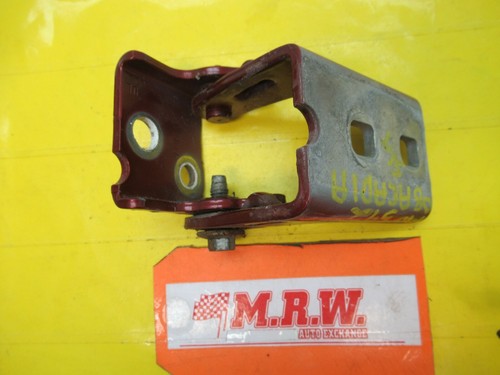 DOOR HINGE UPPER TOP SUPPORT LEFT FRONT REAR DRIVER SIDE L BACK for 07 08 ACADIA - Picture 2 of 6