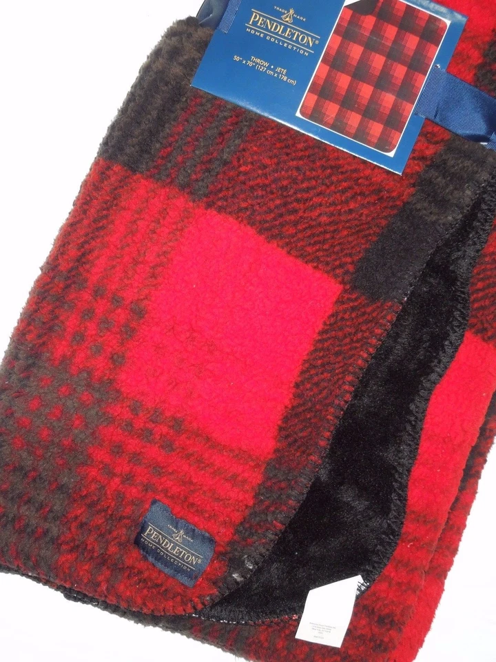 Pendleton Sherpa to Fleece reversible Blanket Plush throw - Red Plaid - 50" x 70 - Image 4 of 4