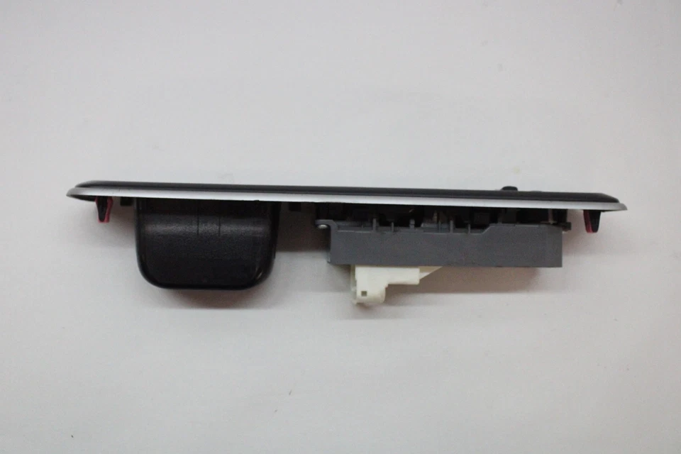 Toyota Prius C 2014 puerta delantera izquierda ventana maestra interruptor de control fabricante de equipos originales 2012-2019 Foto 3 de 4