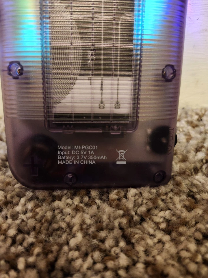 Sistema de juego retro. Similar a Game Boy. Tiene 200 juegos. (D20) Foto 4 de 4