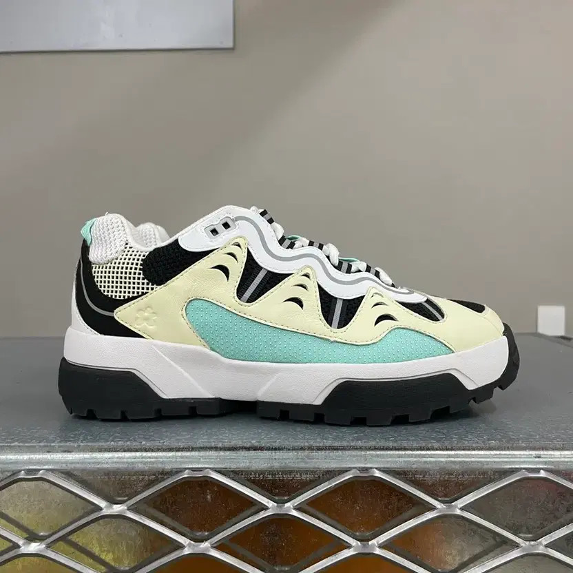 Converse x Golf Wang Gianno 250 Sneakers thumbnail 4