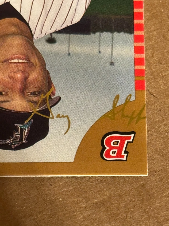 2005 Bowman Gold #90 Miguel Cabrera Huge Error Wrong Signature & Placement! - Image 2 of 4