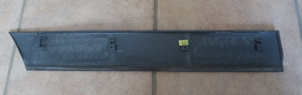 98-04 Toyota Land Cruiser Left Driver Rear Exterior Door Molding OEM D3 - Image 2 of 4