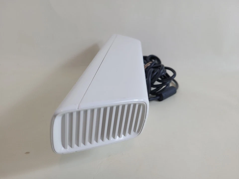 Genuine Microsoft XBOX 360 Kinect White Sensor Bar Model 1414 With Game Sports - Image 4 of 4