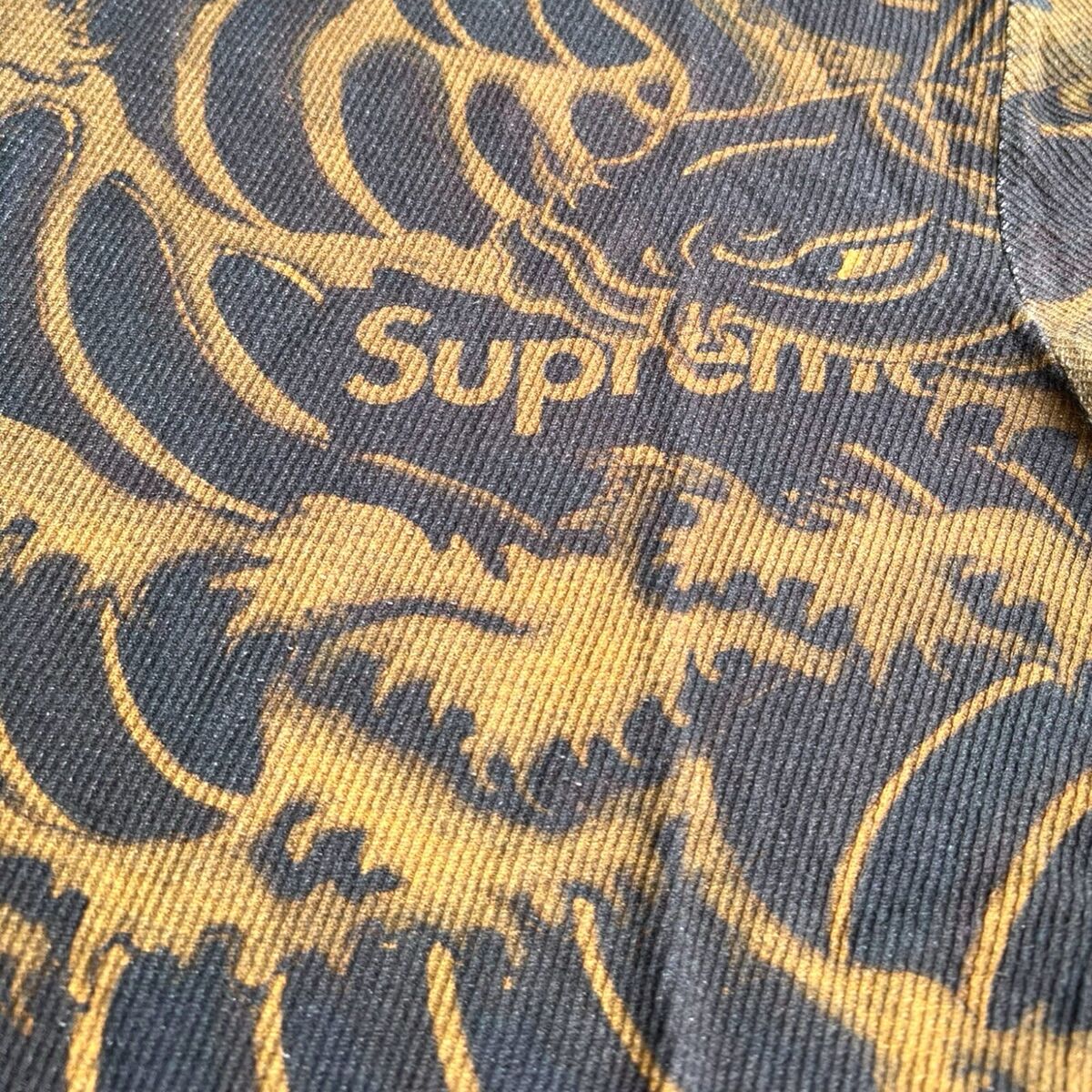 Supreme SS20 Waves KOI Japan Pattern Long Sleeve Shirt Supreme SS20 Waves KOI Japan Pattern Long Sleeve Shirt
