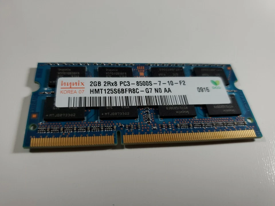 2GB 2RX8 PC3-8500S Hynix HMT125S6BFR8C-G7 NO AA - Image 2 of 4
