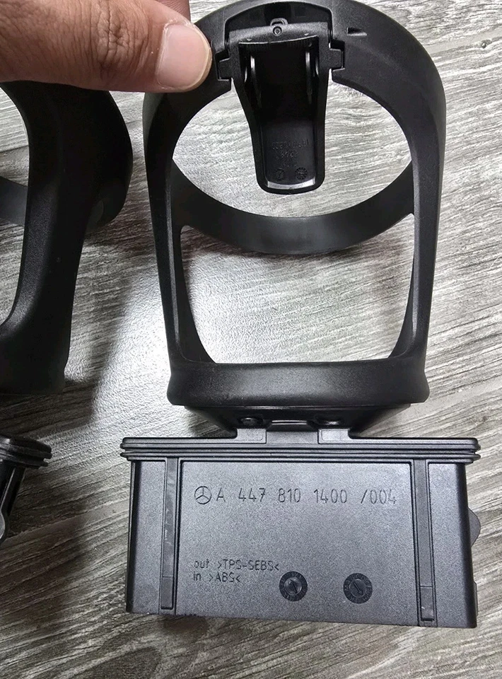 2x Mercedes ORIGINAL Metris V-class W447 Tercera fila Portavasos Inserto A4478101400 Foto 3 de 3